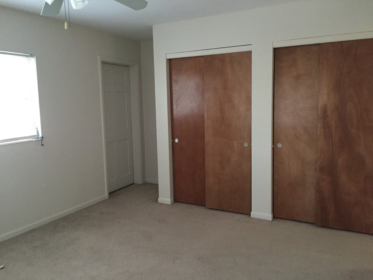 344 33rd Ave N #E - Photo 5 of 6
