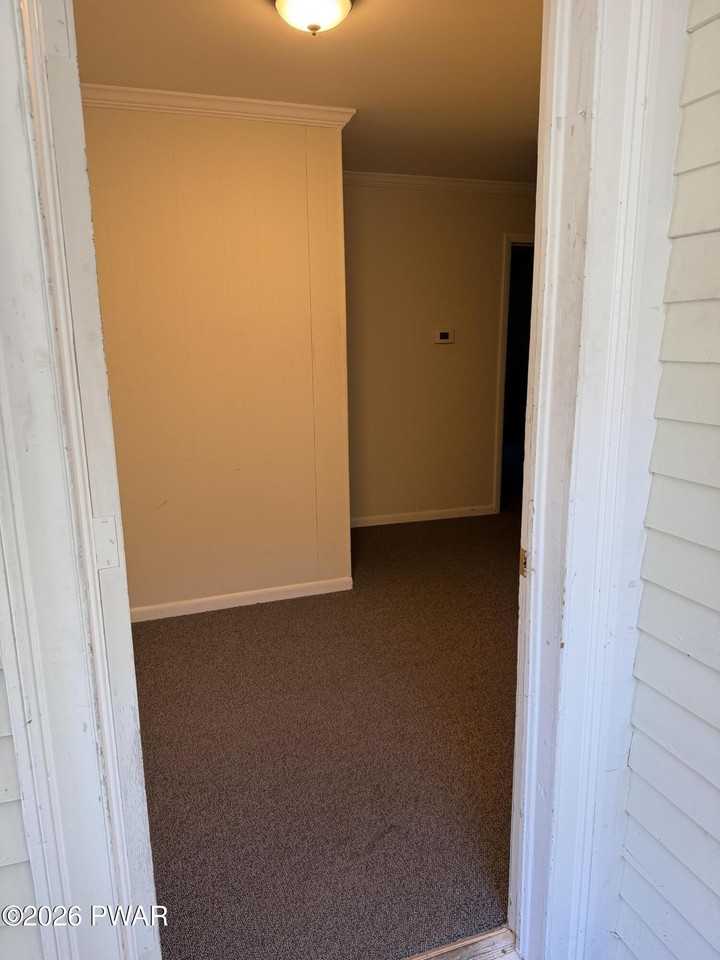 1223 East St - Photo 3 of 20