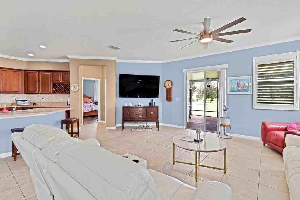205 Bellamy Trl - Photo 6 of 36