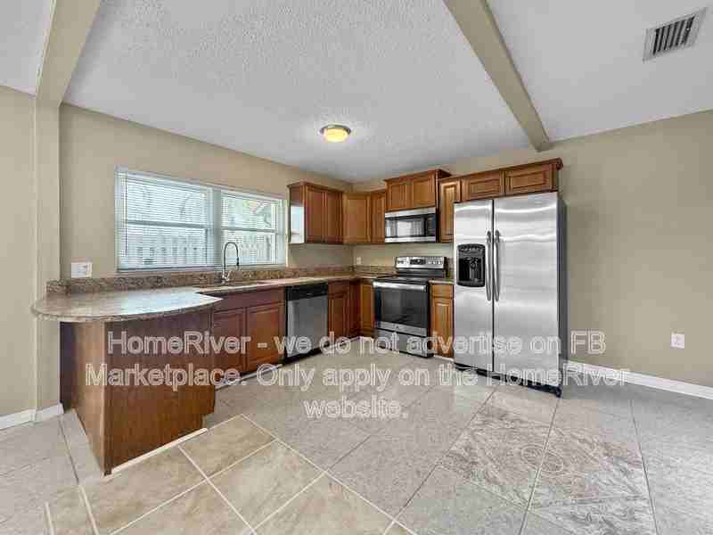 404 Hunter Cir - Photo 6 of 18