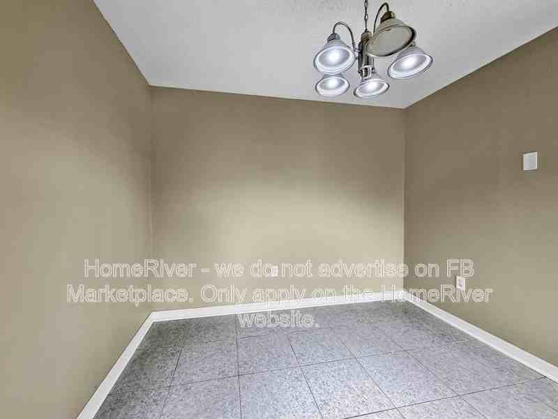 404 Hunter Cir - Photo 7 of 18