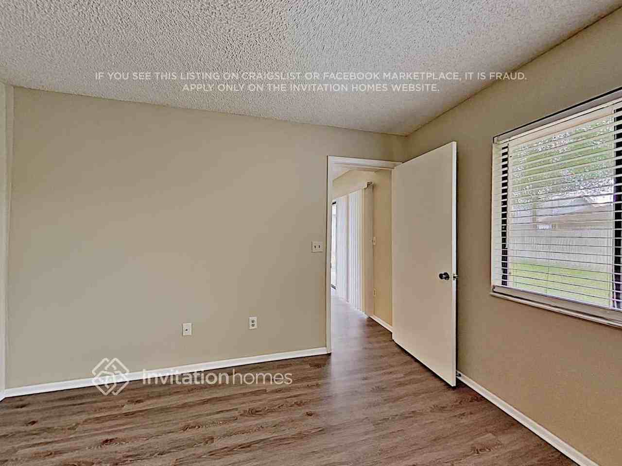 566 S Sundance Dr - Photo 6 of 12