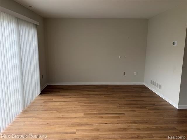 50431 Bay Run S - Photo 7 of 19