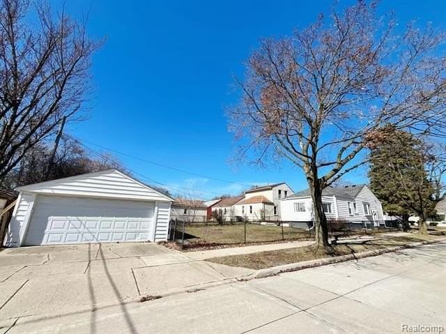 3303 Chester Rd - Photo 5 of 33