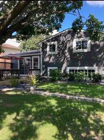 37947 Howell St - Photo 3 of 17