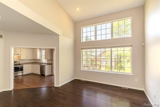 41859 Mitchell Rd - Photo 2 of 20