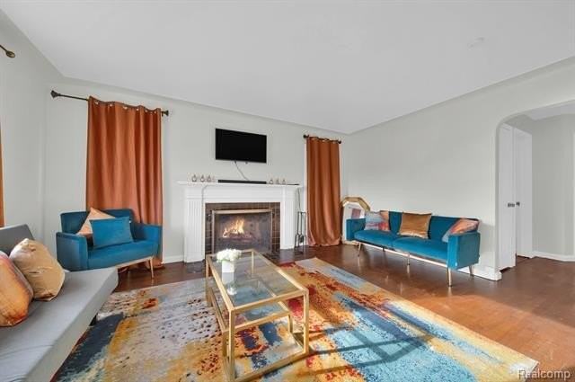 8550 W Outer Dr - Photo 3 of 26