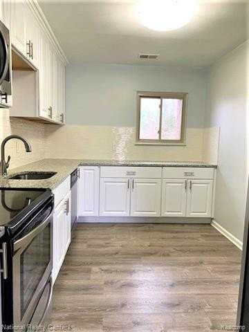 33853 Pondview Cir #23 - Photo 3 of 14