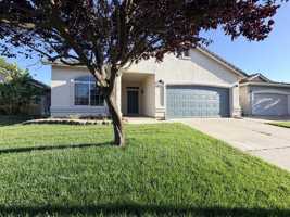 featured image of 2210 Birchwood Ct