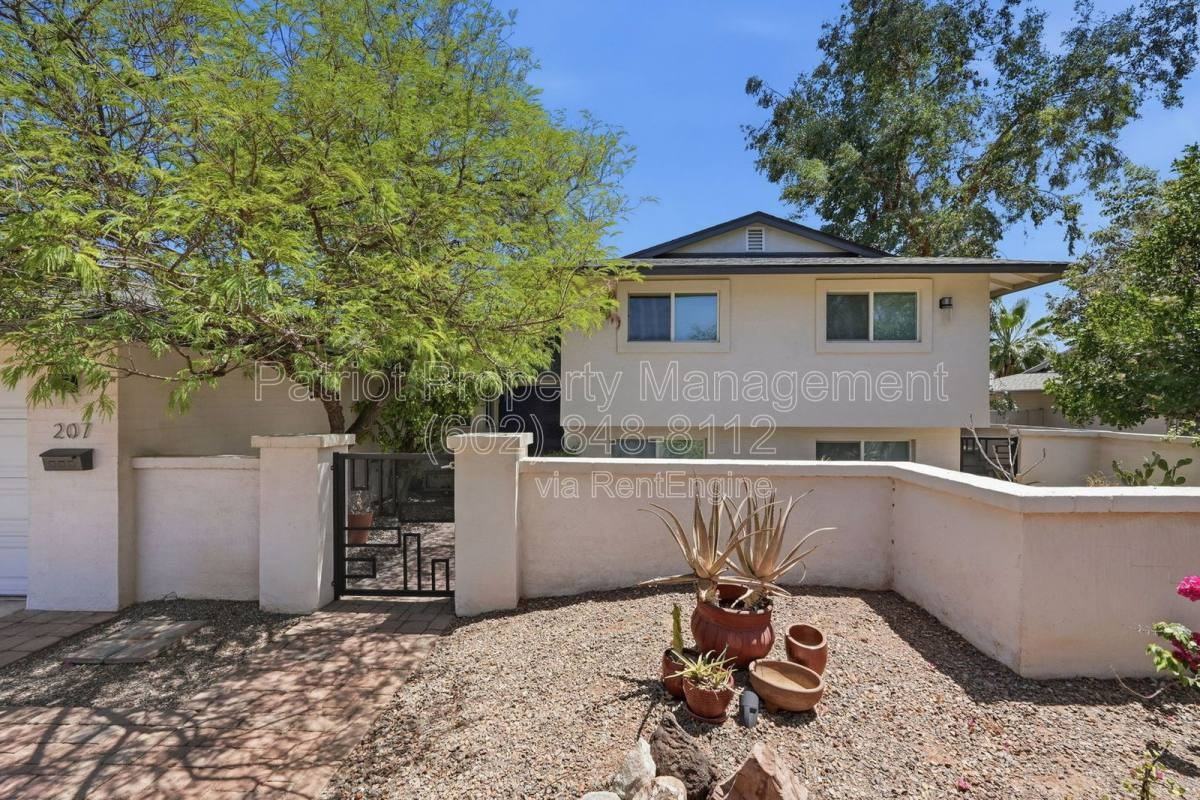 207 E El Caminito Dr - Photo 2 of 10