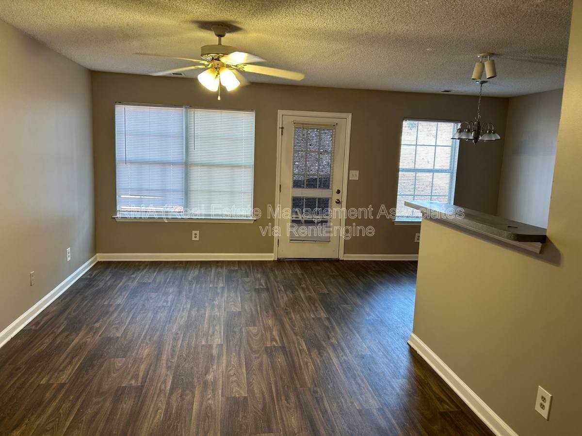 1840 Carrington Dr - Photo 2 of 10