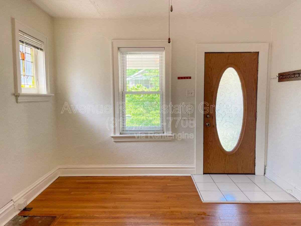 9006 Madge Ave - Photo 2 of 10