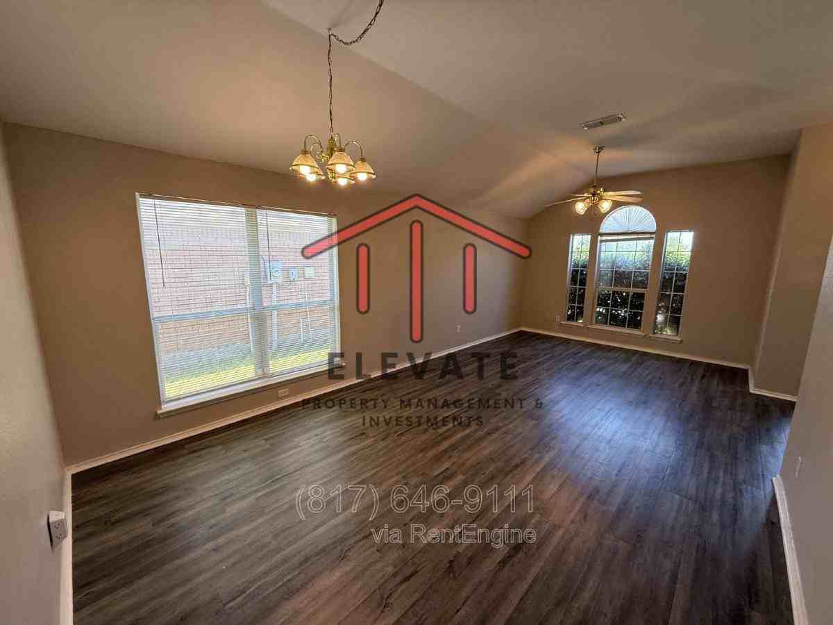 10524 Aransas Dr - Photo 3 of 10