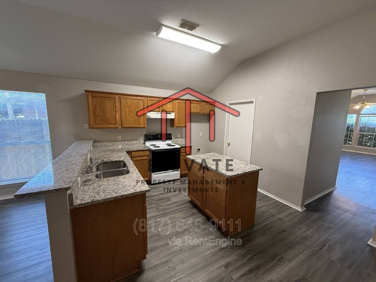10524 Aransas Dr - Photo 4 of 10