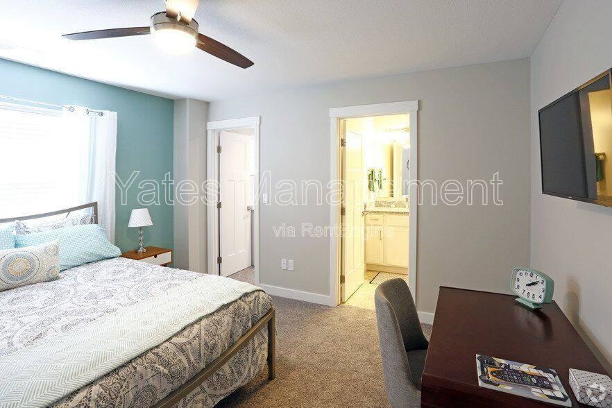 107 Valor Dr - Photo 2 of 6