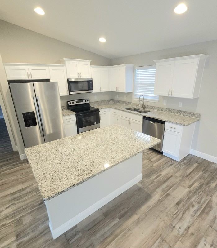 106 Oak Cir - Photo 2 of 13