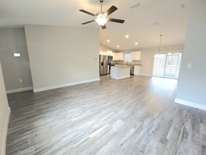 106 Oak Cir - Photo 4 of 13