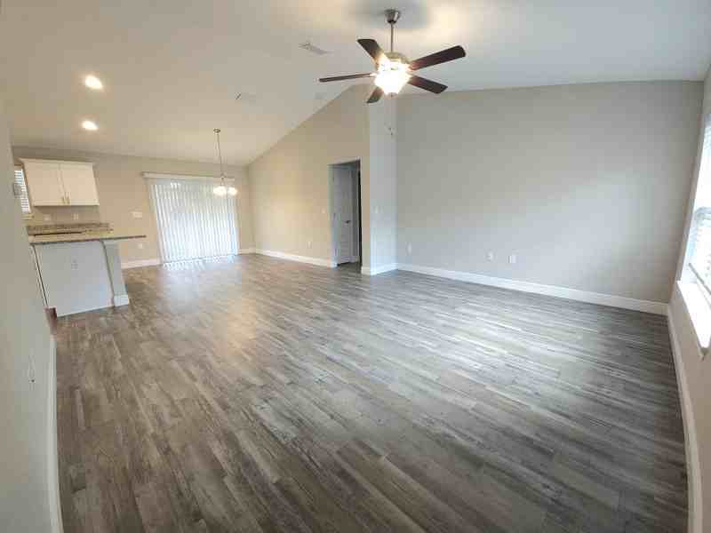 106 Oak Cir - Photo 5 of 13