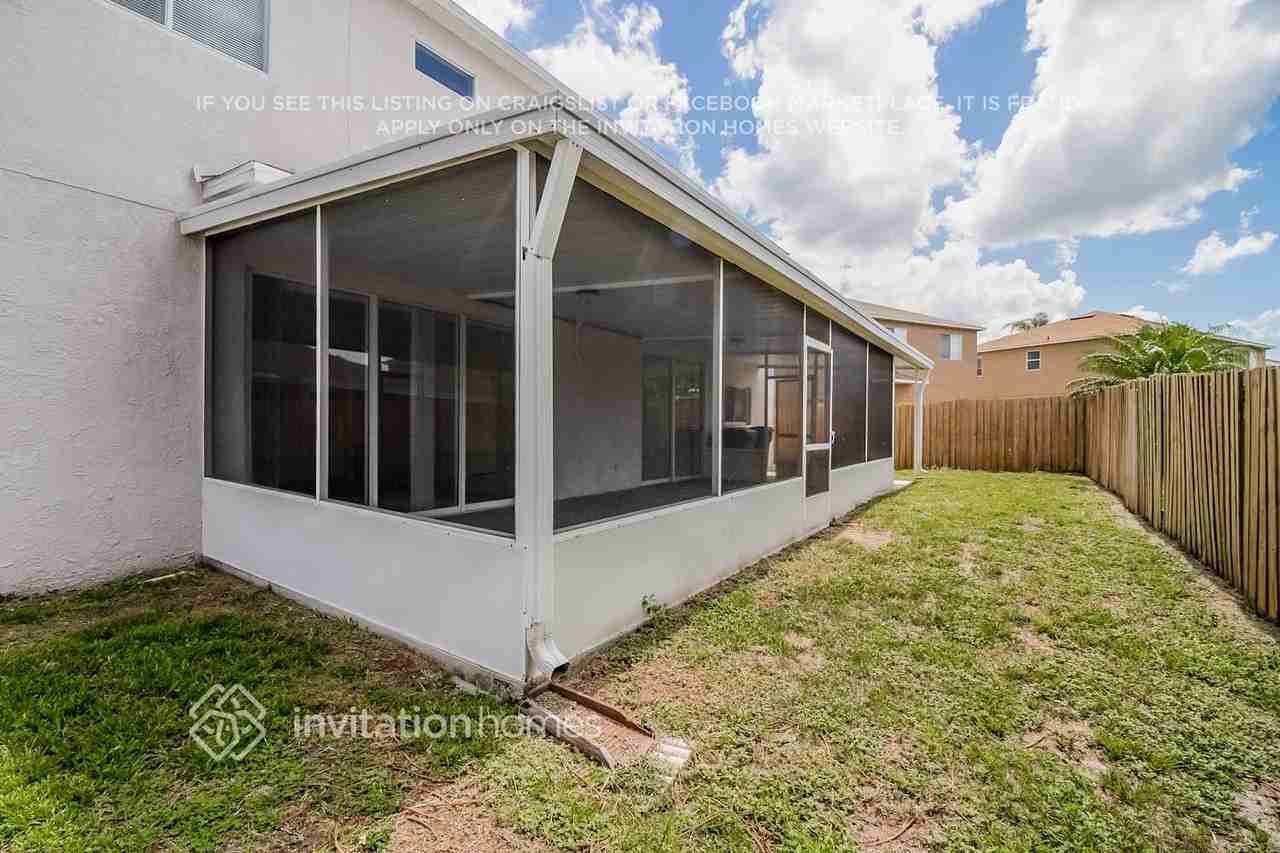11123 Sailbrooke Dr - Photo 5 of 6
