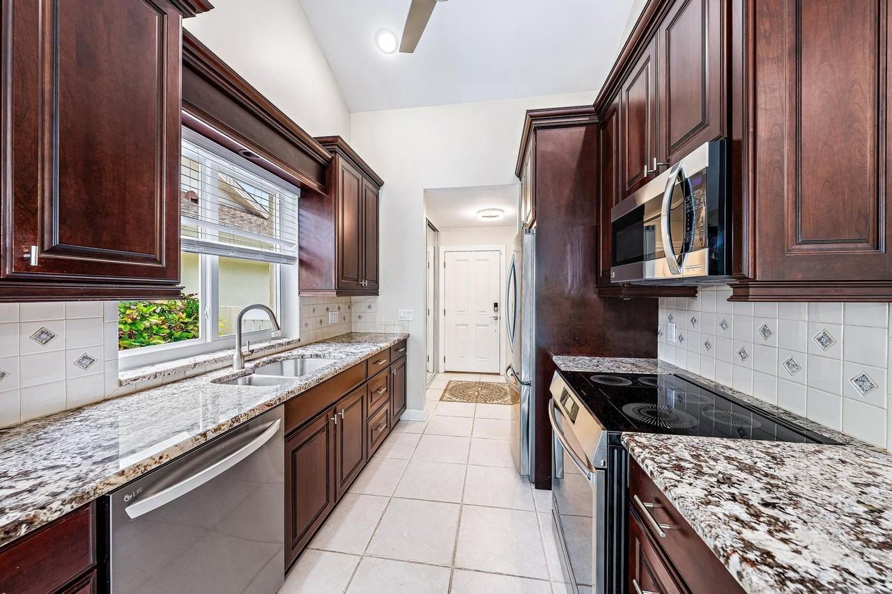203 E River Park Dr - Photo 4 of 29