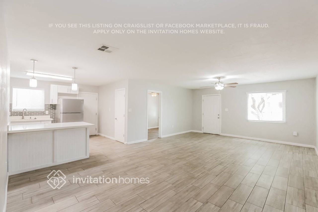 11235 W Hopi St - Photo 6 of 16