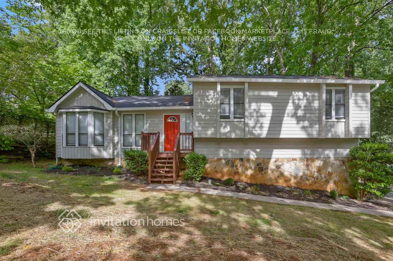 5145 Forest Mist Dr Se - Photo 2 of 24