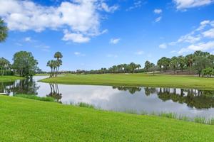 featured image of 2435 Presidential Way #G