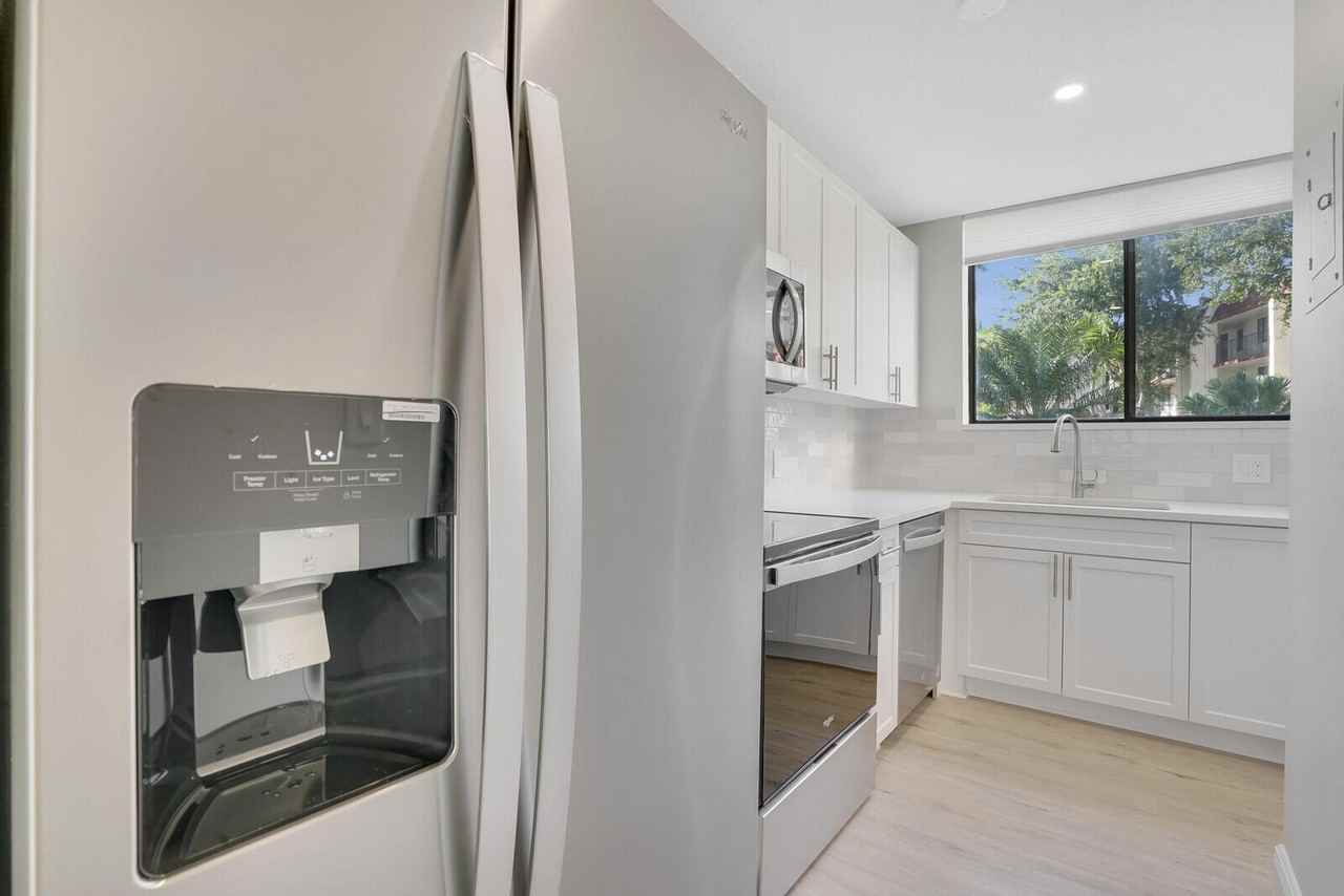 4373 Trevi Ct - Photo 2 of 31
