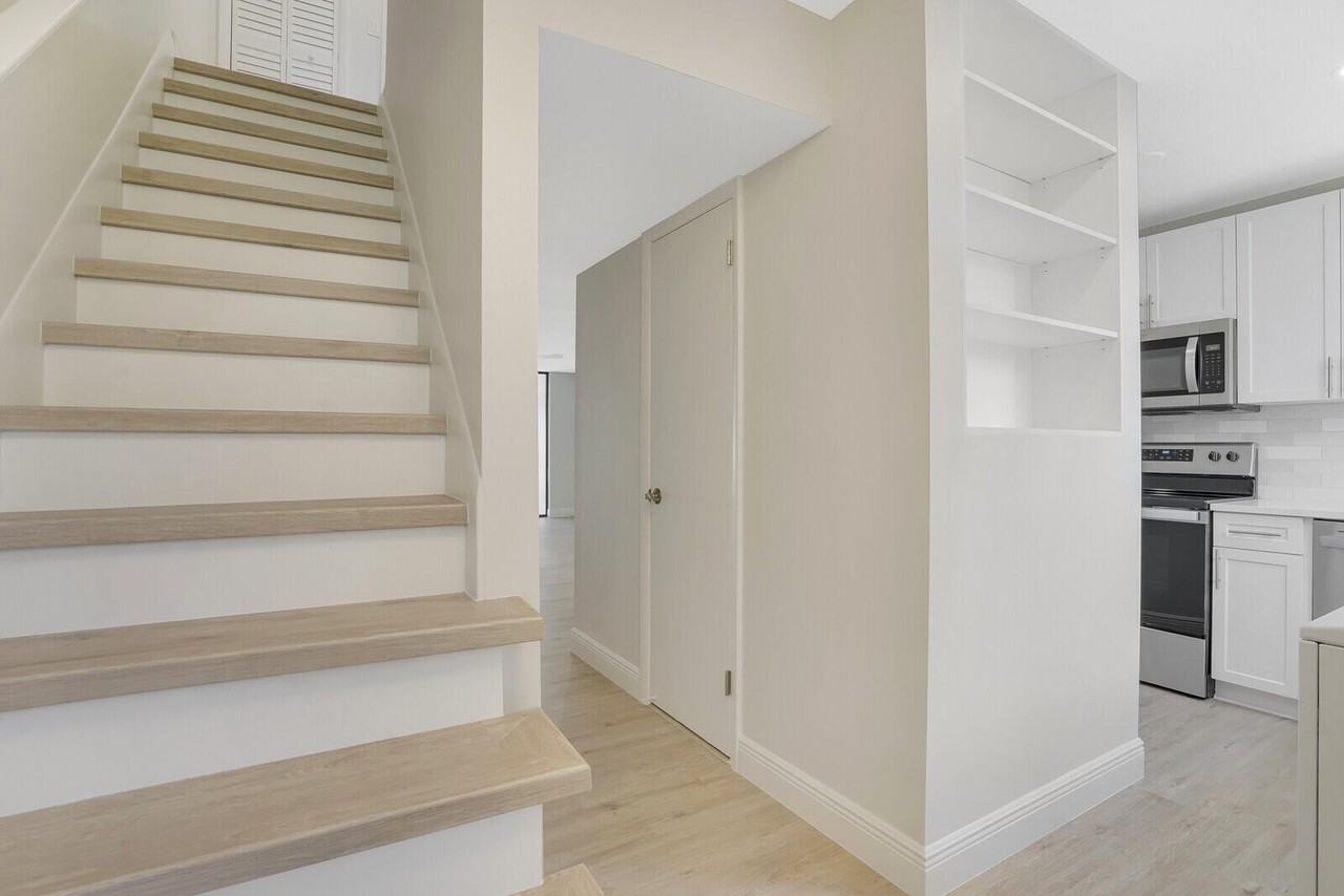 4373 Trevi Ct - Photo 4 of 31