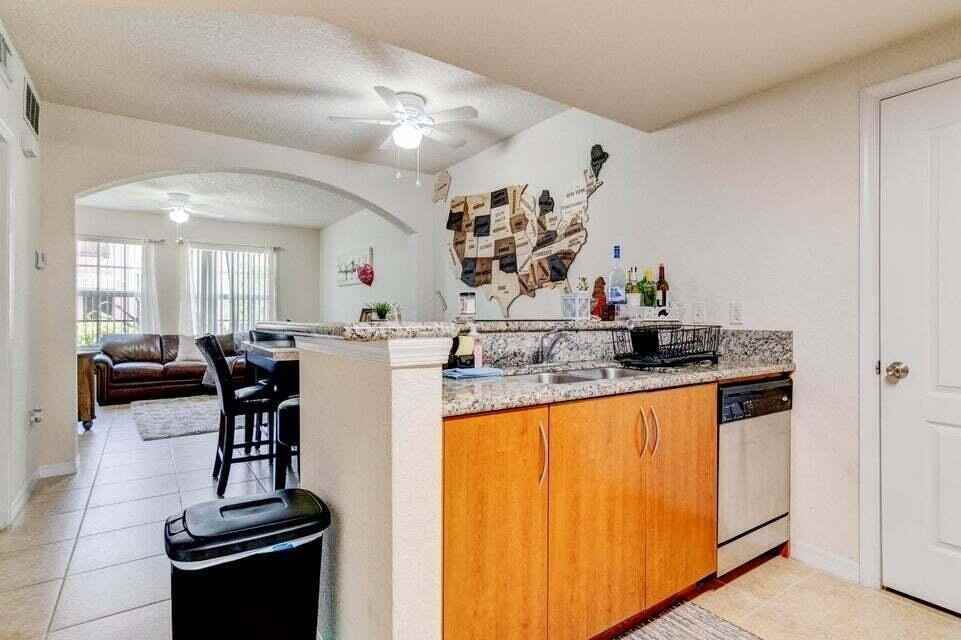 130 Sw Peacock Blvd #16 - Photo 7 of 33