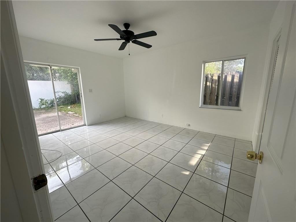 2928 N Ocean Blvd #1 - Photo 5 of 13