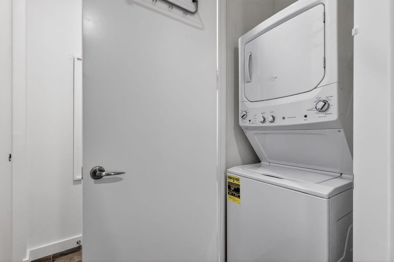 365 Se 6th Ave #309 - Photo 5 of 28