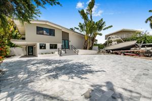 featured image of 2637 Sugarloaf Ln