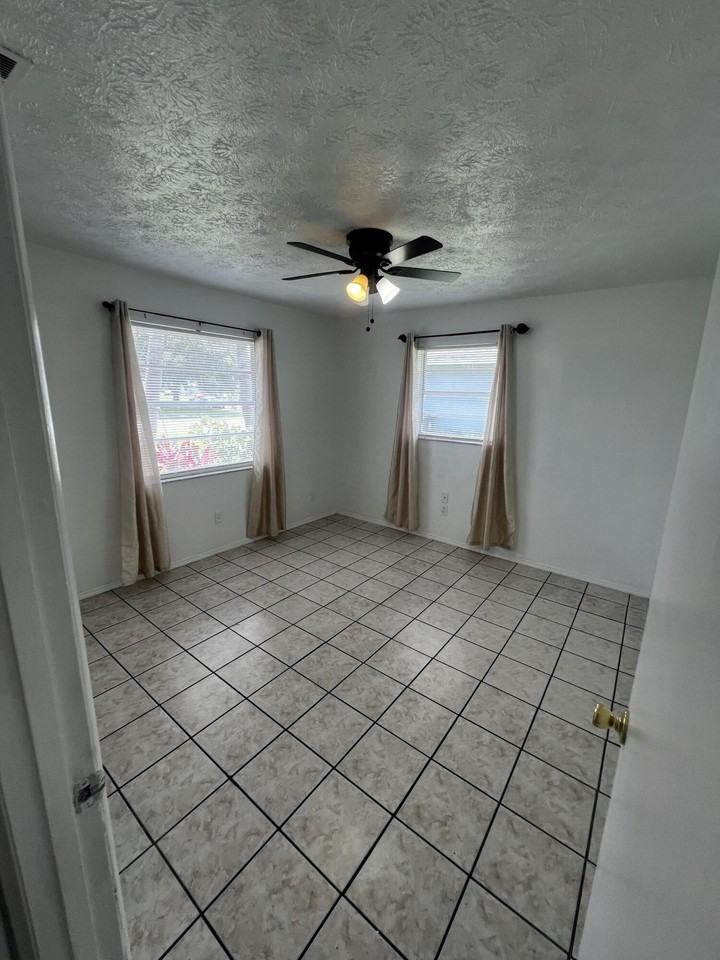 173 Se Fallon Dr - Photo 5 of 48
