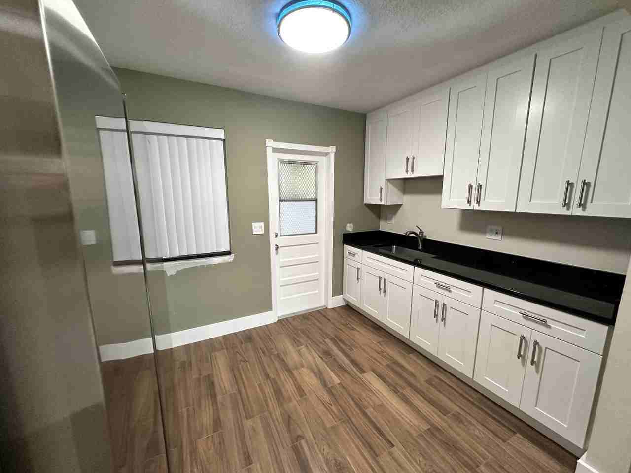 61 Nw 35th St #2 - Photo 7 of 29