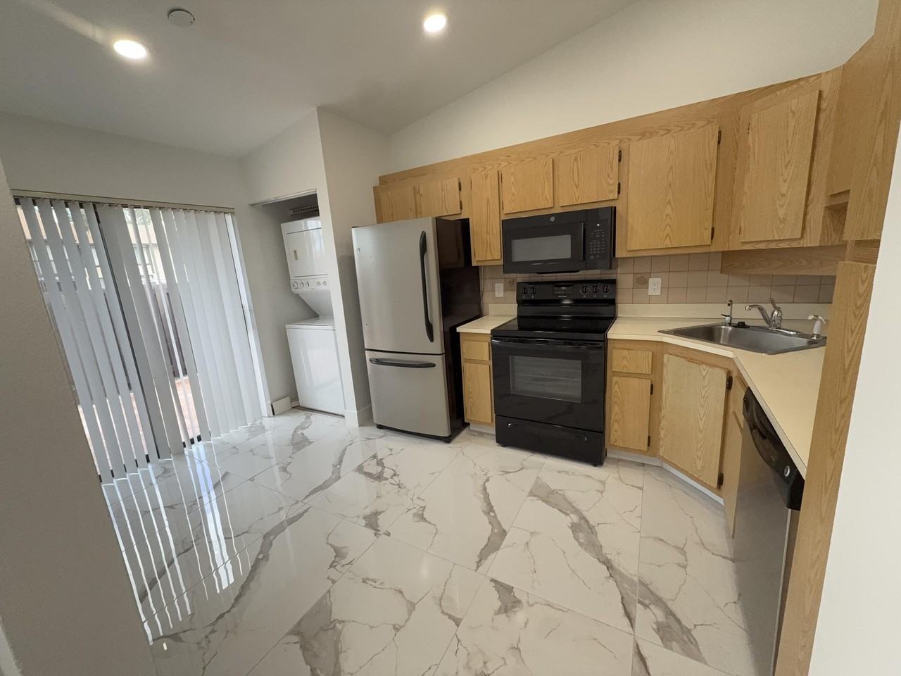 817 Sky Pine Way #H - Photo 5 of 25