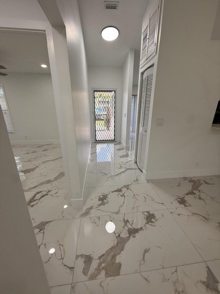 817 Sky Pine Way #H - Photo 6 of 25