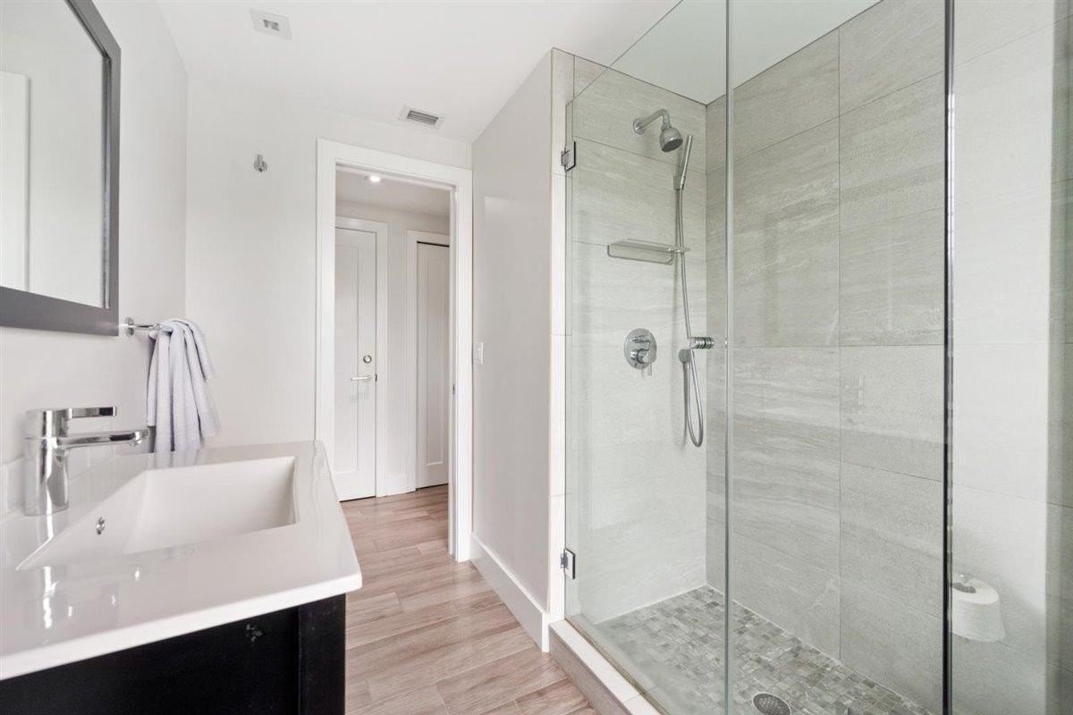 11818 Pebblewood Dr #D201 - Photo 7 of 10