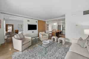 featured image of 11818 Pebblewood Dr #201