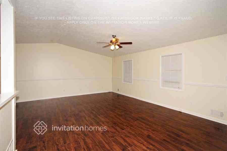 2200 Greenridge Dr Sw - Photo 5 of 13