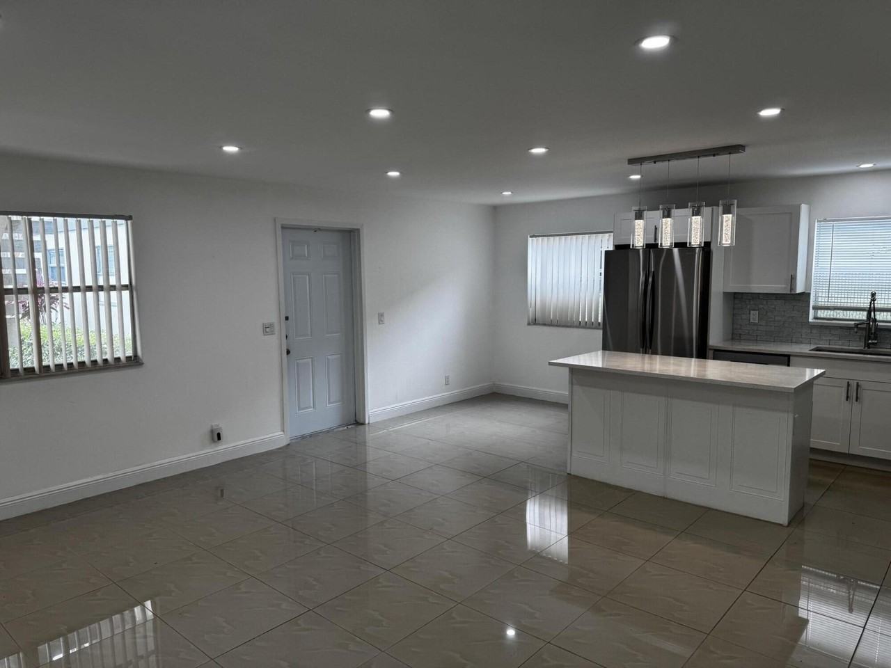 153 Monaco Way #D - Photo 7 of 19