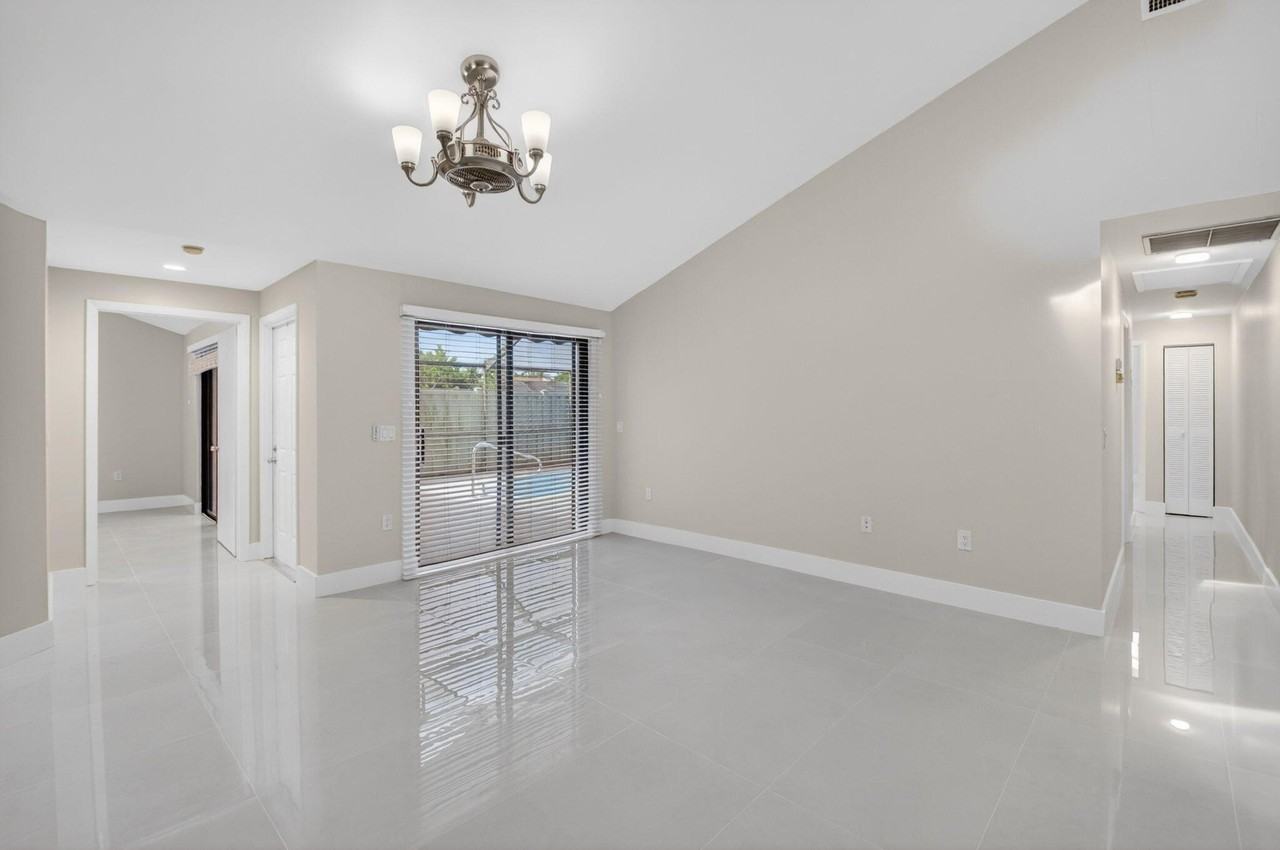 9939 Boca Gardens Trl #D - Photo 7 of 26