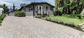 featured image of 833 Ardmore Rd