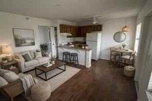 5156 Ne 6th Ave #205 - Photo 2 of 17