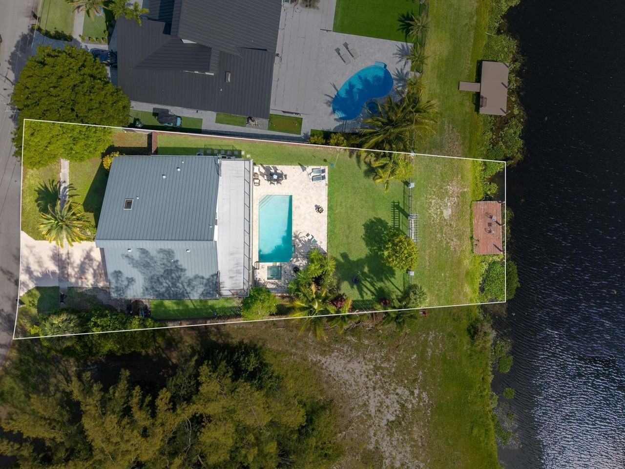 33 Oregon Ln - Photo 4 of 46