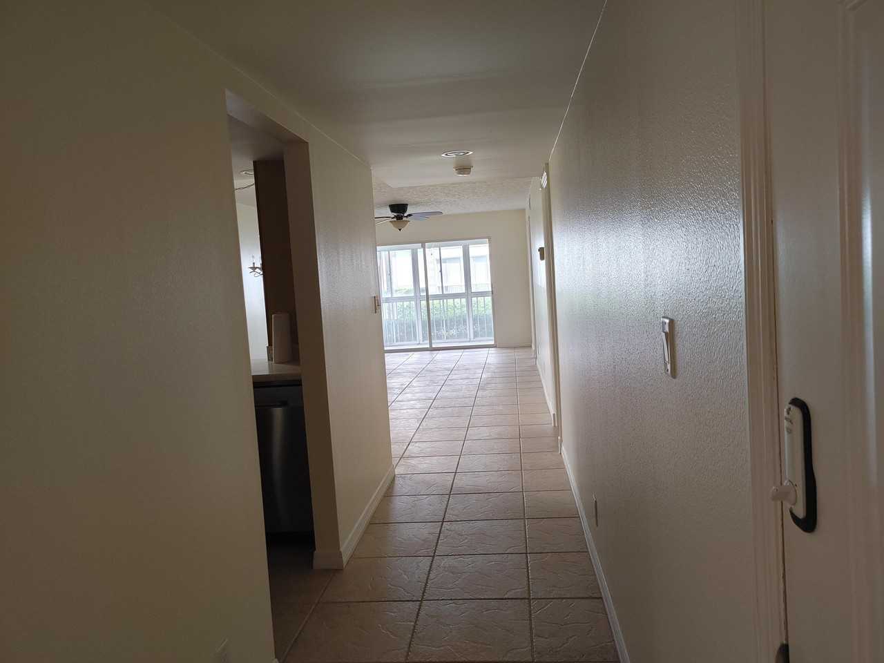 801 Se Central Pkwy #7 - Photo 4 of 19