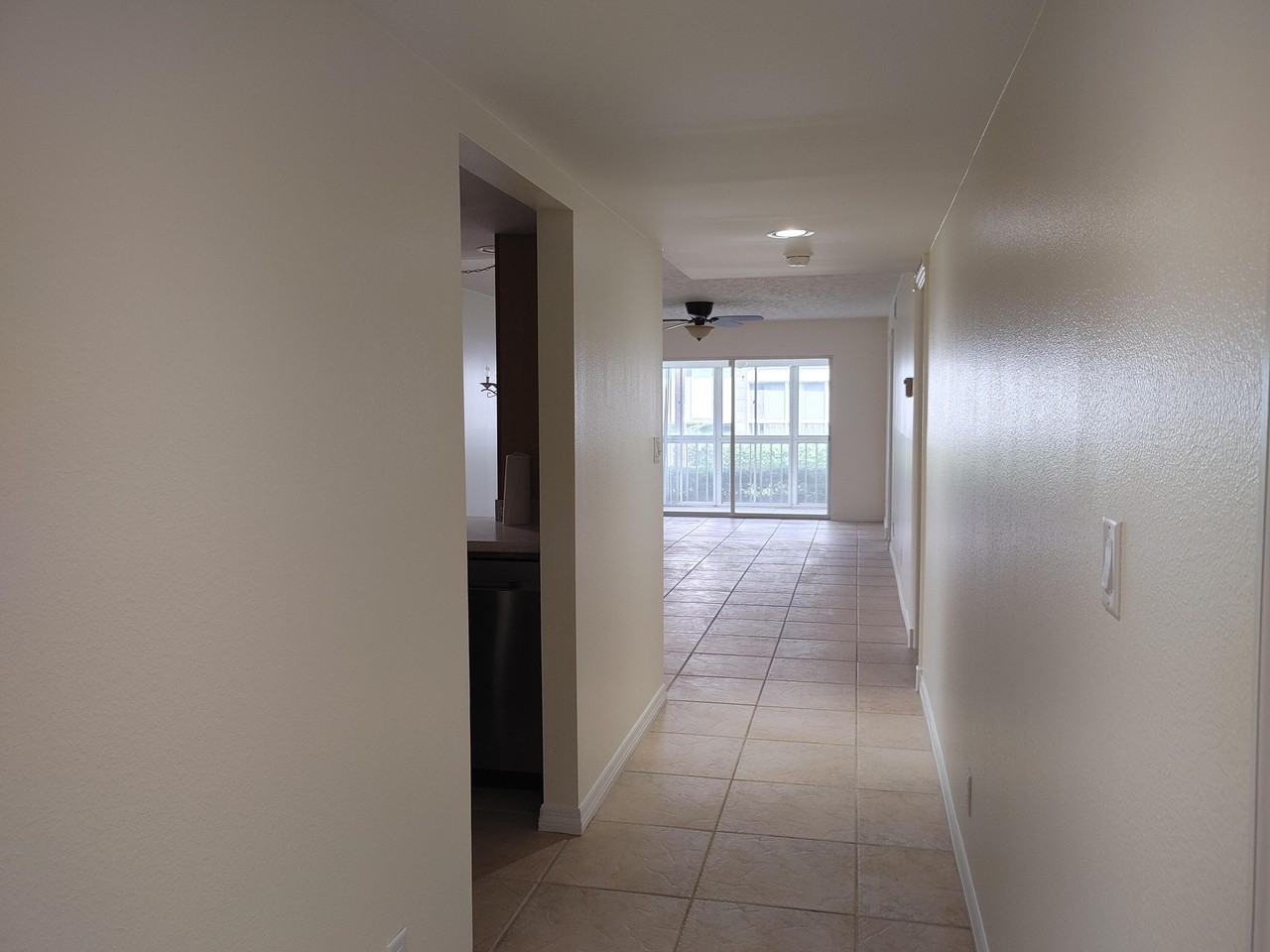 801 Se Central Pkwy #7 - Photo 5 of 19