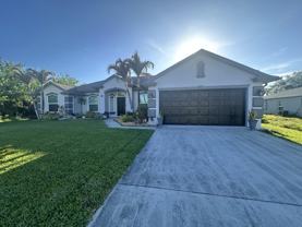 585 Sw Undallo Rd - Photo 1 of 1