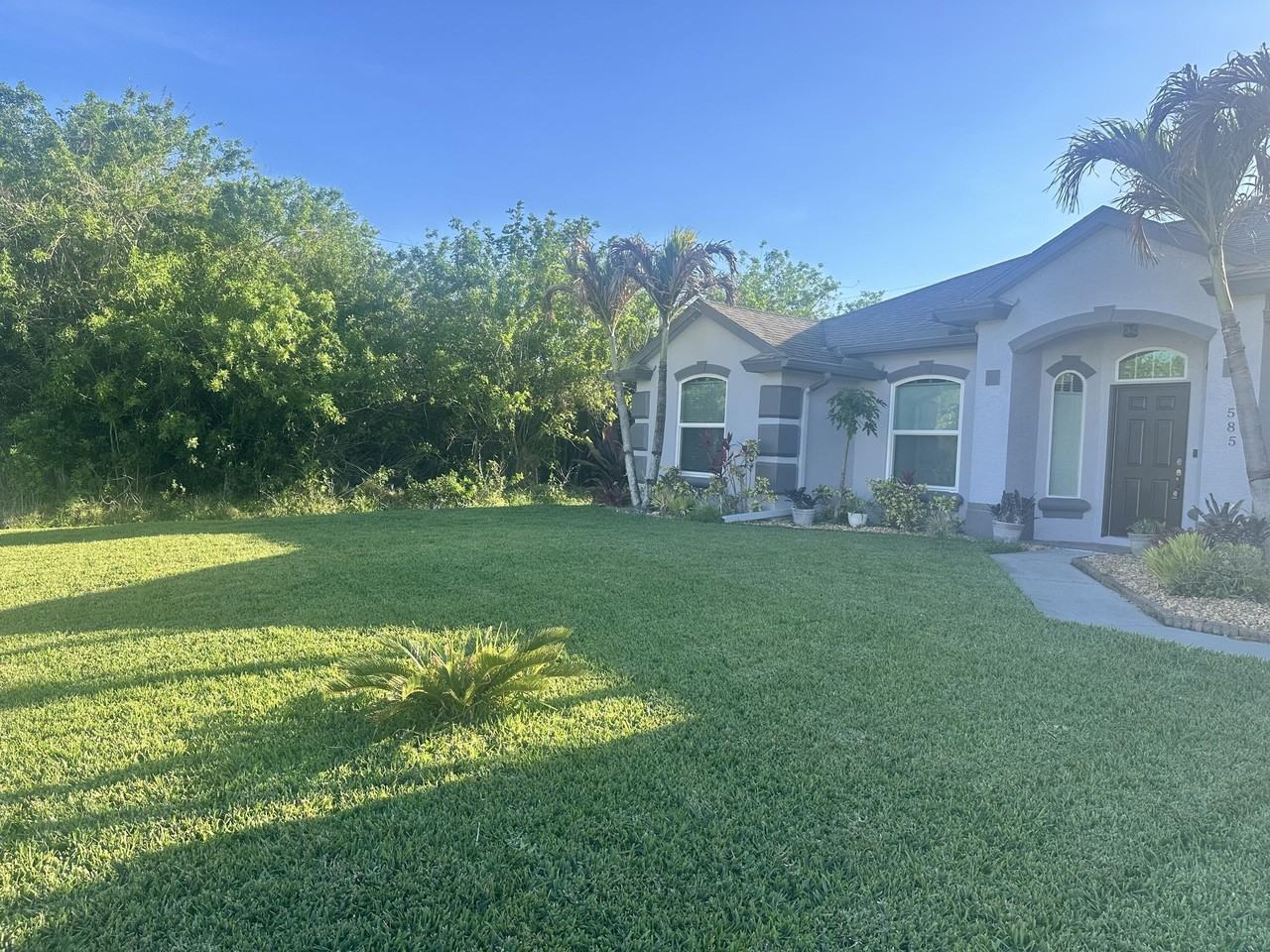 585 Sw Undallo Rd - Photo 2 of 18