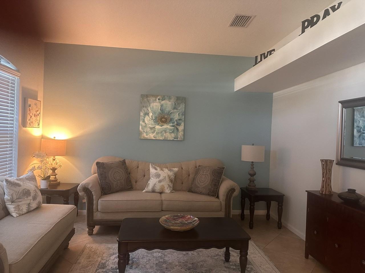 585 Sw Undallo Rd - Photo 3 of 18